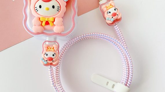 3 Pin Premium - iPhone Charger Cover 5 Piece Set - Sweatshirt Hello Kitty