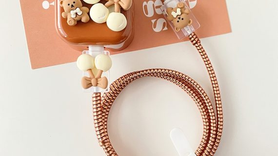 3 Pin Premium - iPhone Charger Cover 5 Piece Set - Teddy