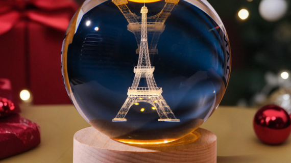 3D Crystal Ball – Eiffel Tower