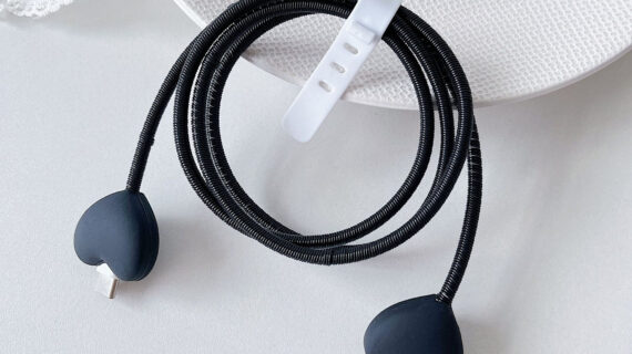 Cable Protector Set - Black Heart