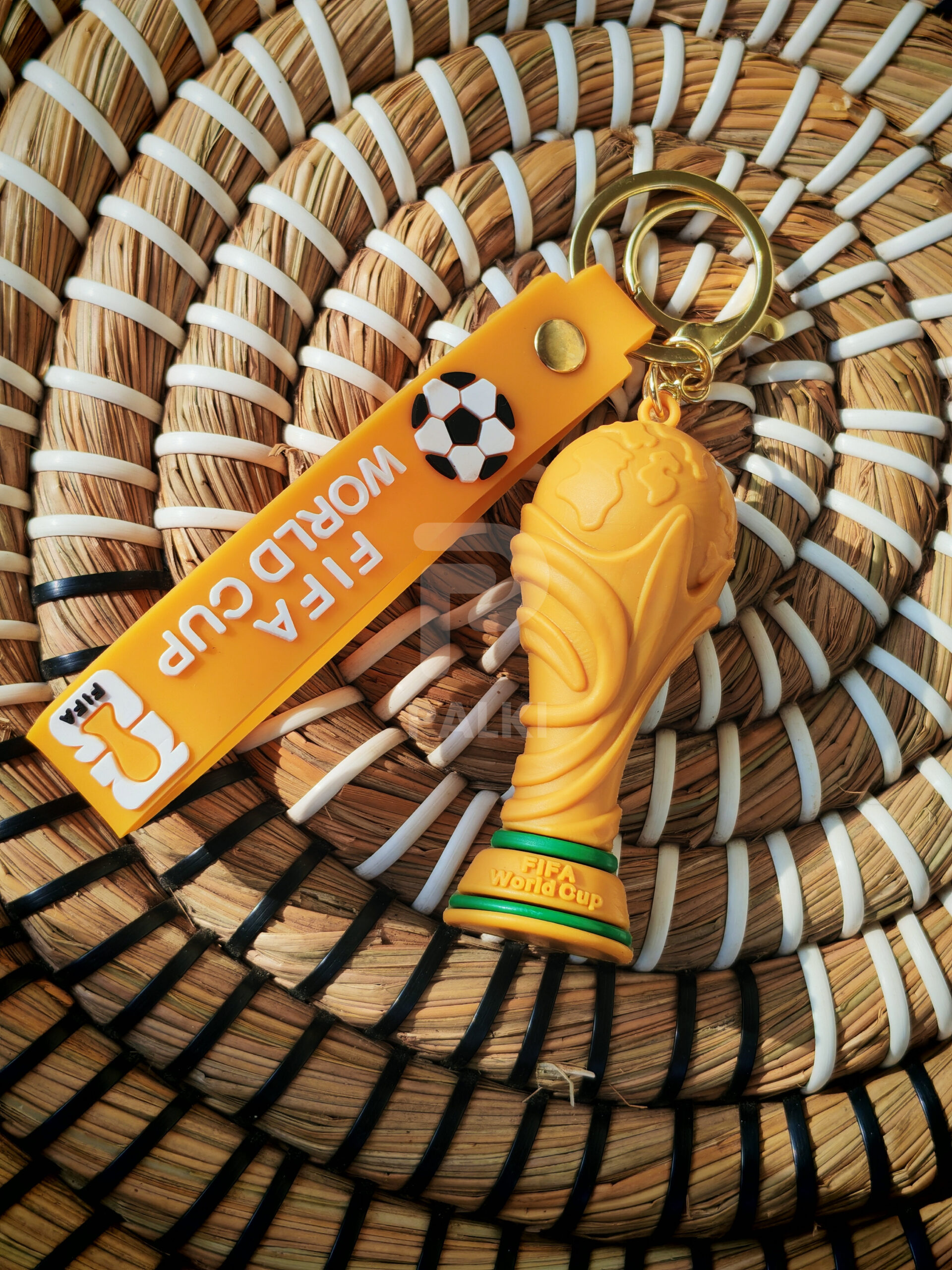 KC-FIFA FIFA World Cup Trophy Keychain - Image 1